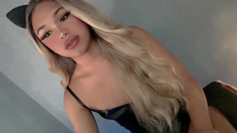 Snapshot of lovers_in_black chatting on 01.11.25 DJ Cumshooter online show from 01.11.25