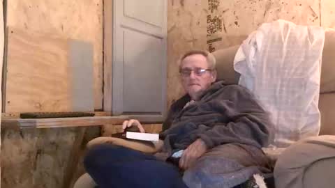 just here to have fun and cum online show from 11.14.25