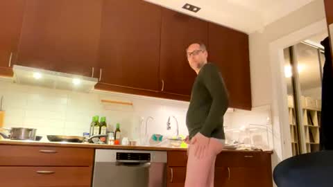 Snapshot of loveshine_ chatting on 03.02.25 loveshine_ online show from 03.02.25