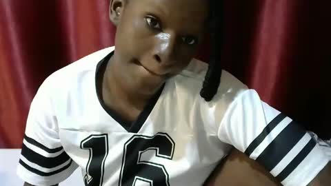 loveslut_ online show from 10.28.25