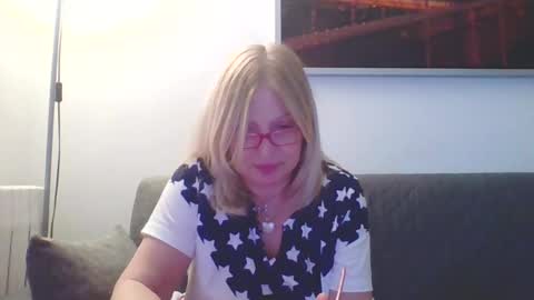 Marlyn online show from 01.27.25