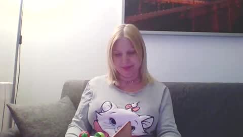 Marlyn online show from 02.18.25