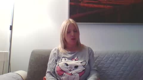 Marlyn online show from 02.04.26