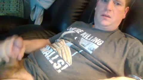 Snapshot of lovetocum37 chatting on 03.05.25 lovetocum37 online show from 03.05.25