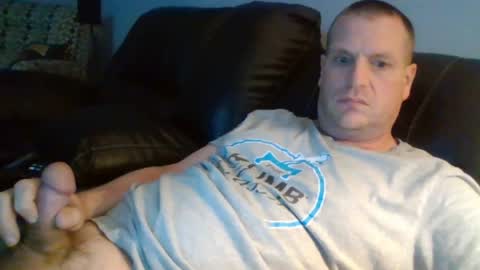 Snapshot of lovetocum37 chatting on 04.06.26 lovetocum37 online show from 04.06.26