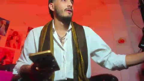 lovexjuxn77 online show from 12.16.25