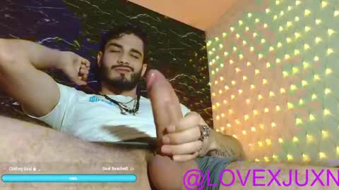 Snapshot of lovexjuxn77 chatting on 04.17.26 lovexjuxn77 online show from 04.17.26