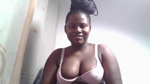 lovie_paula online show from 10.01.25