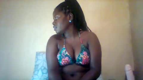 Snapshot of loviett chatting on 04.06.26 loviett online show from 04.06.26