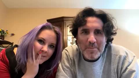 lovleybutwild online show from 11.26.25