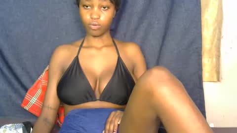 lovly_lastborn online show from 09.25.25