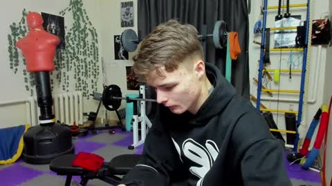 VECTORSTEVEPVT IS OPEN online show from 12.04.24