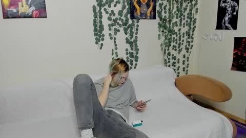 VECTORSTEVEPVT IS OPEN online show from 01.14.25