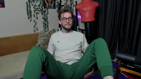 VECTORSTEVEPVT IS OPEN online show from 01.23.25