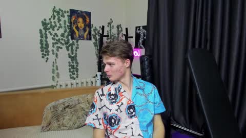 VECTORSTEVEPVT IS OPEN online show from 01.25.25