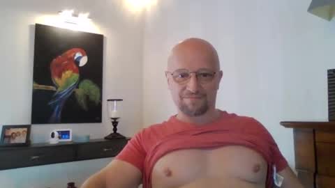 Snapshot of lrda49 chatting on 04.17.26 Espigle online show from 04.17.26