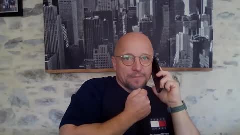Snapshot of lrda49 chatting on 04.21.26 Espigle online show from 04.21.26