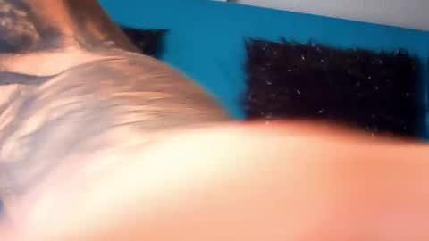 Snapshot of lu_pink chatting on 10.28.25 lu_pink online show from 10.28.25