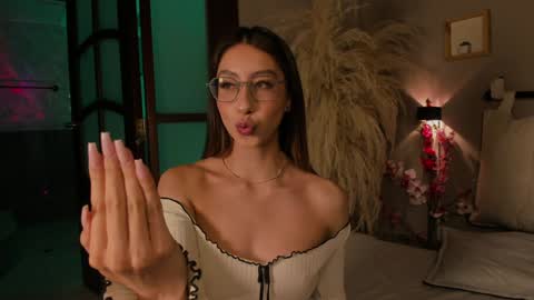  ---Goys incredible photographs online show from 01.11.25