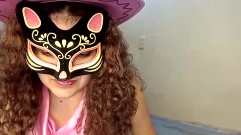 Snapshot of luanapowerful chatting on 01.14.25 luanapowerful online show from 01.14.25