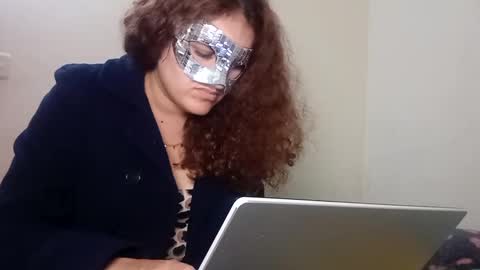Snapshot of luanapowerful chatting on 02.02.25 luanapowerful online show from 02.02.25