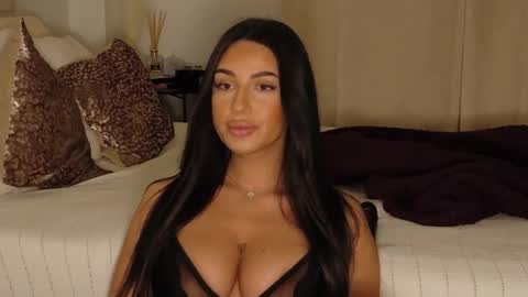 Luana Dess online show from 04.01.26