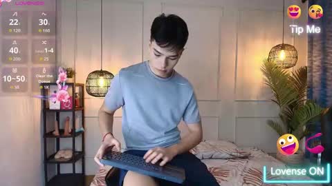 Snapshot of luandy_ chatting on 05.27.26 lUAN online show from 05.27.26