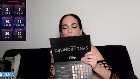 luara_ online show from 02.12.26