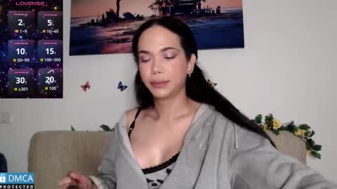 luara_ online show from 03.14.26