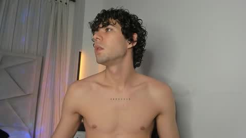 Luca Ferrer online show from 01.12.26