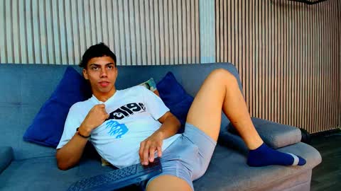 Snapshot of luca_morales chatting on 02.25.26 luca morales online show from 02.25.26