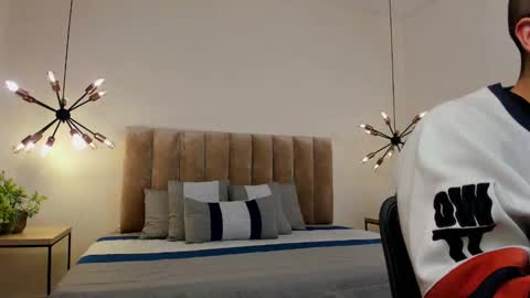 luca_morettii online show from 09.23.25