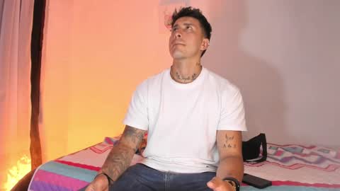 Snapshot of luca_vane chatting on 09.10.25 luca vane online show from 09.10.25