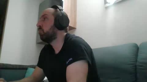 Snapshot of lucabeech88 chatting on 01.24.25 Luca online show from 01.24.25