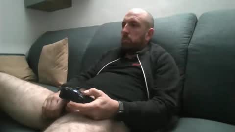 Snapshot of lucabeech88 chatting on 11.03.25 Luca online show from 11.03.25