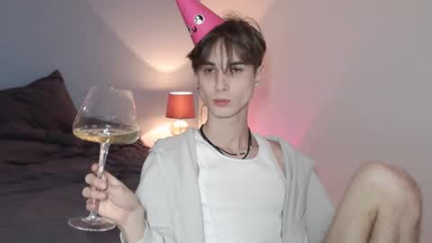 lucacharm online show from 01.19.25