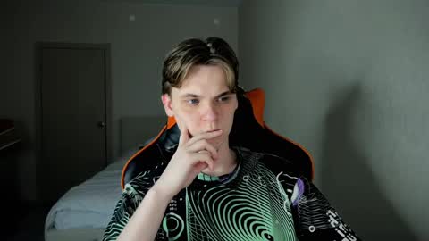 Lucas Gill online show from 03.12.25