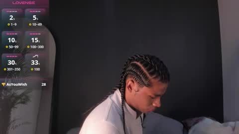   online show from 10.10.25