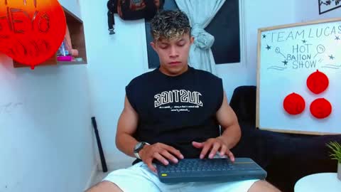 Lucas Luxx online show from 11.27.25