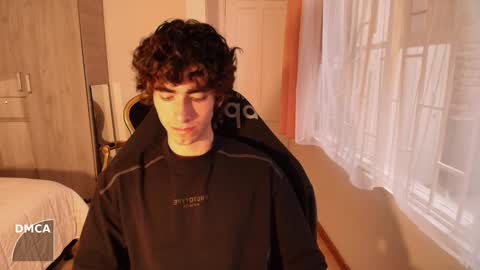 Snapshot of lucas_xo chatting on 09.27.25 lucas_xo online show from 09.27.25
