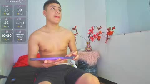 LUCAS TORREZ online show from 12.02.25