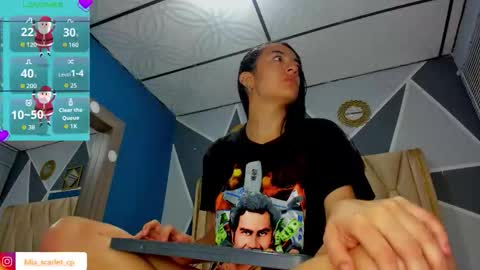 MIA HOT online show from 12.22.25