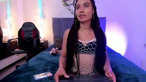 Snapshot of lucerop_ chatting on 04.19.26 Lucero online show from 04.19.26