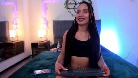 Snapshot of lucerop_ chatting on 04.28.26 Lucero online show from 04.28.26