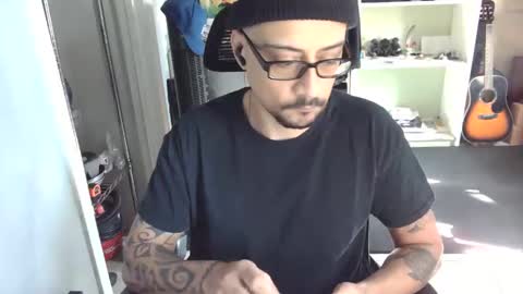 Luchi Luchano online show from 11.25.25