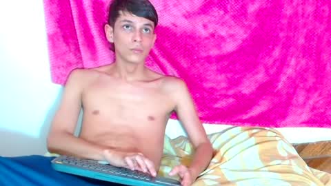 Snapshot of luchocole chatting on 04.09.26 LUCHO HOT online show from 04.09.26