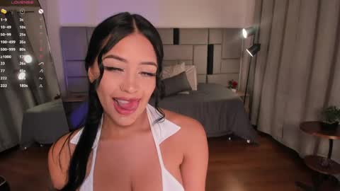 Snapshot of luci_naughty_ chatting on 05.21.26 Luciana Rest time I will return on December 2. online show from 05.21.26