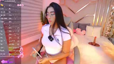 Snapshot of luci_tender chatting on 07.17.26 hanna online show from 07.17.26
