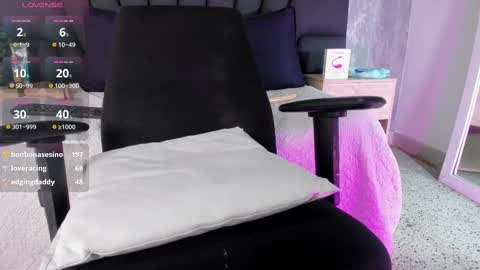   online show from 09.15.25