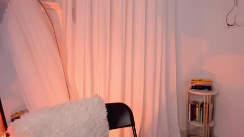 Lucia online show from 02.01.25